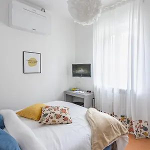 https://casa-fiordaliso-pavia-city-by-host4u.it-lombardy.com
